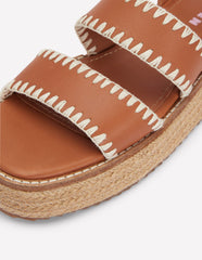 Boden Chunky Flatform Sandals - Tan