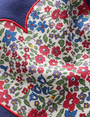 Boden Bobbie Appliqué Sweatshirt - Starboard Blue Hearts