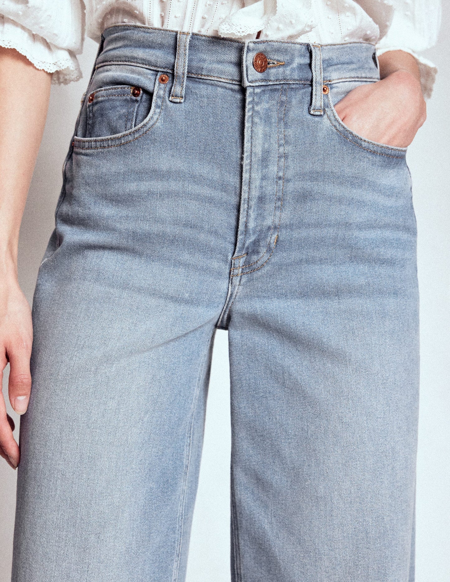 Boden High Rise Wide Leg Jeans - Light Vintage