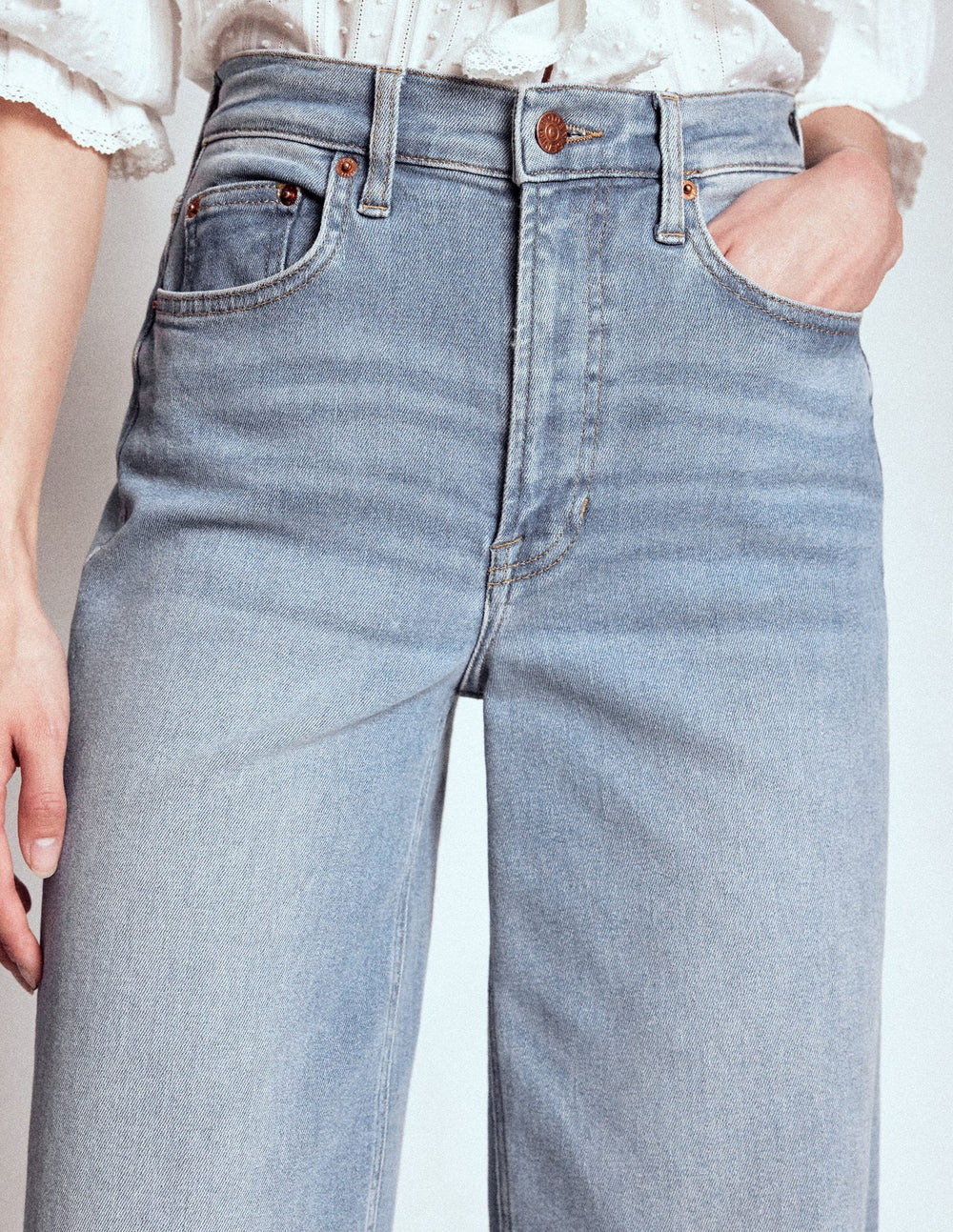 Boden High Rise Wide Leg Jeans - Light Vintage