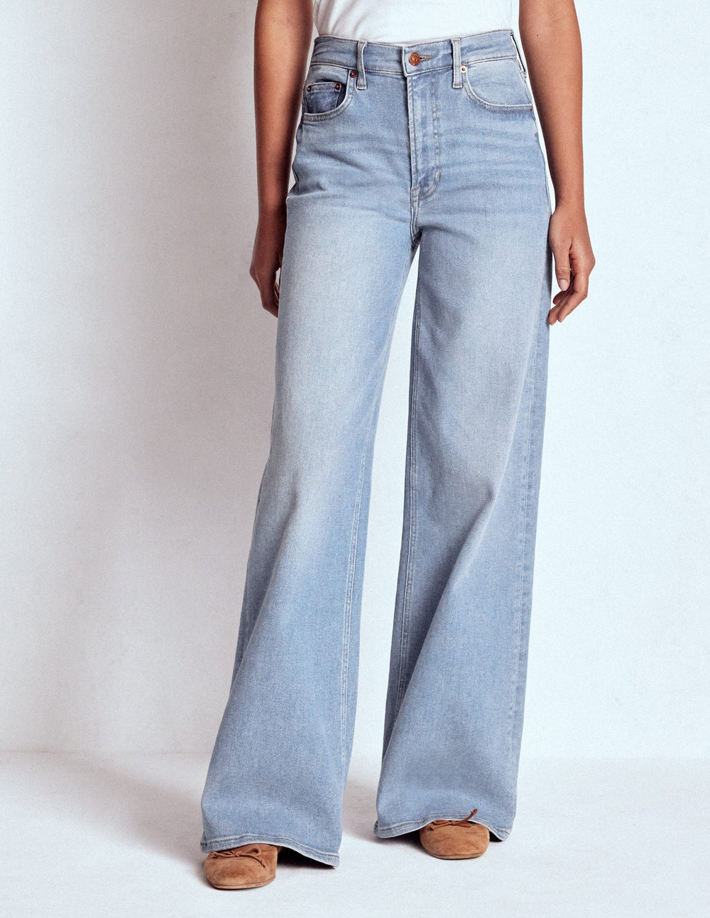 Boden High Rise Wide Leg Jeans - Light Vintage