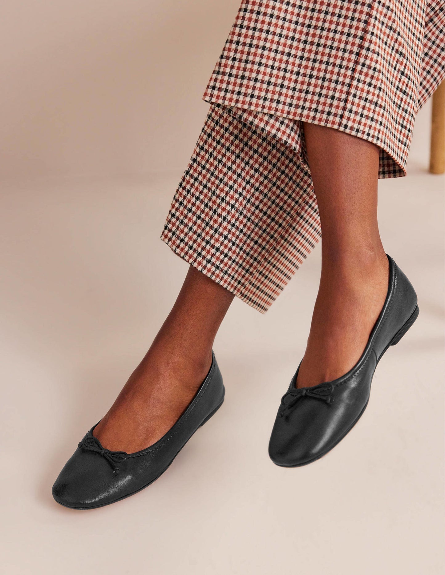 Boden Kitty Flexi Sole Ballet Flats - Black Leather