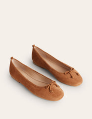 Boden Kitty Flexi Sole Ballet Flats - Ginger Snap Suede