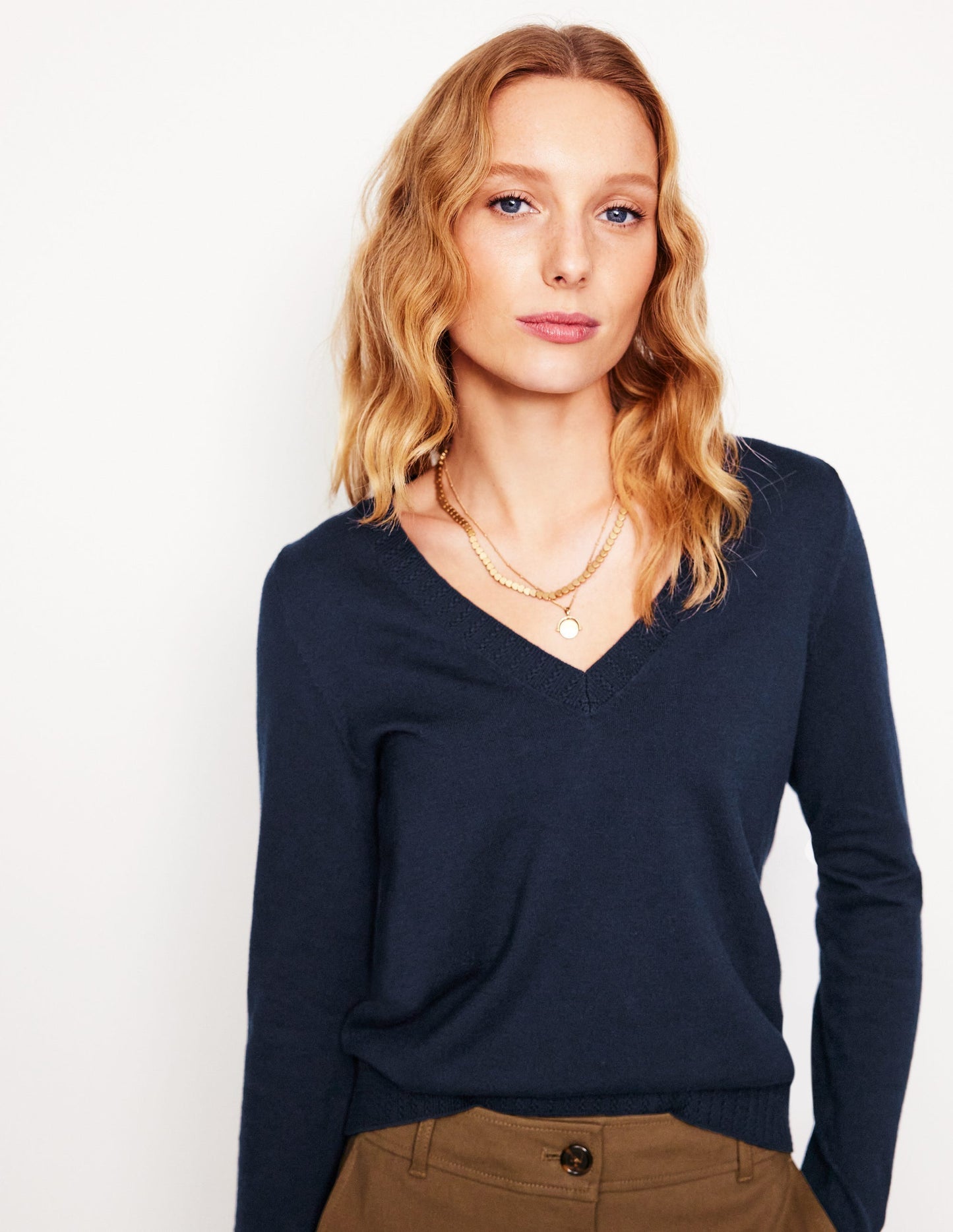 Boden Emilia Cotton V Neck Sweater - Navy