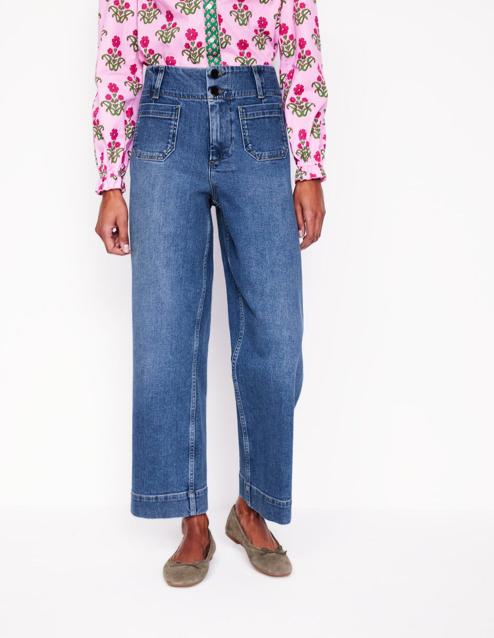 Boden Patch Pocket Cropped Pants - Light Vintage