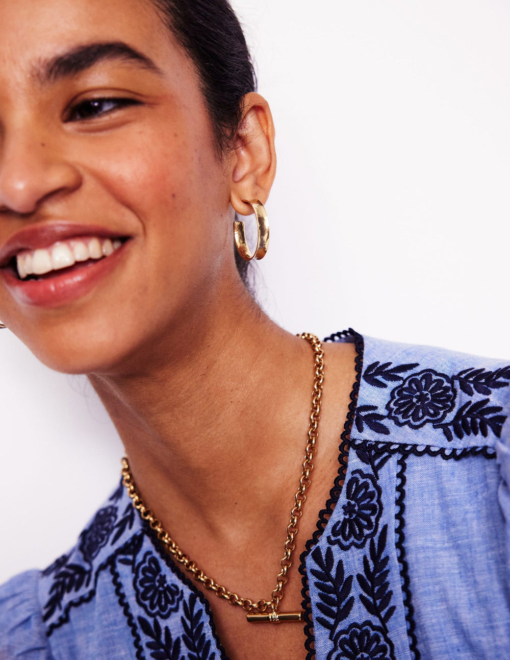 Boden Small Hammered Hoop Earrings - Gold