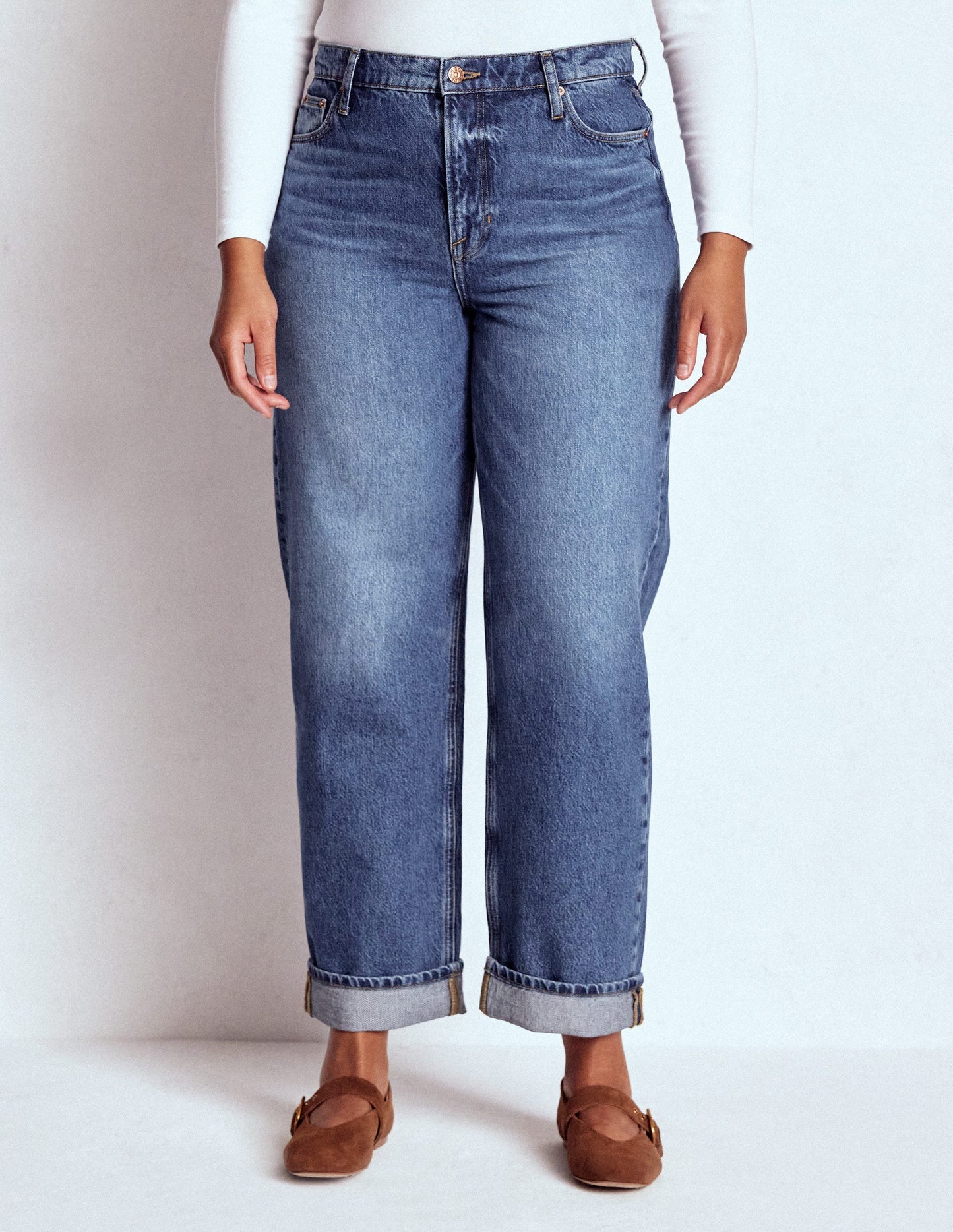 Boden Mid Rise Relaxed Jeans - Mid Vintage