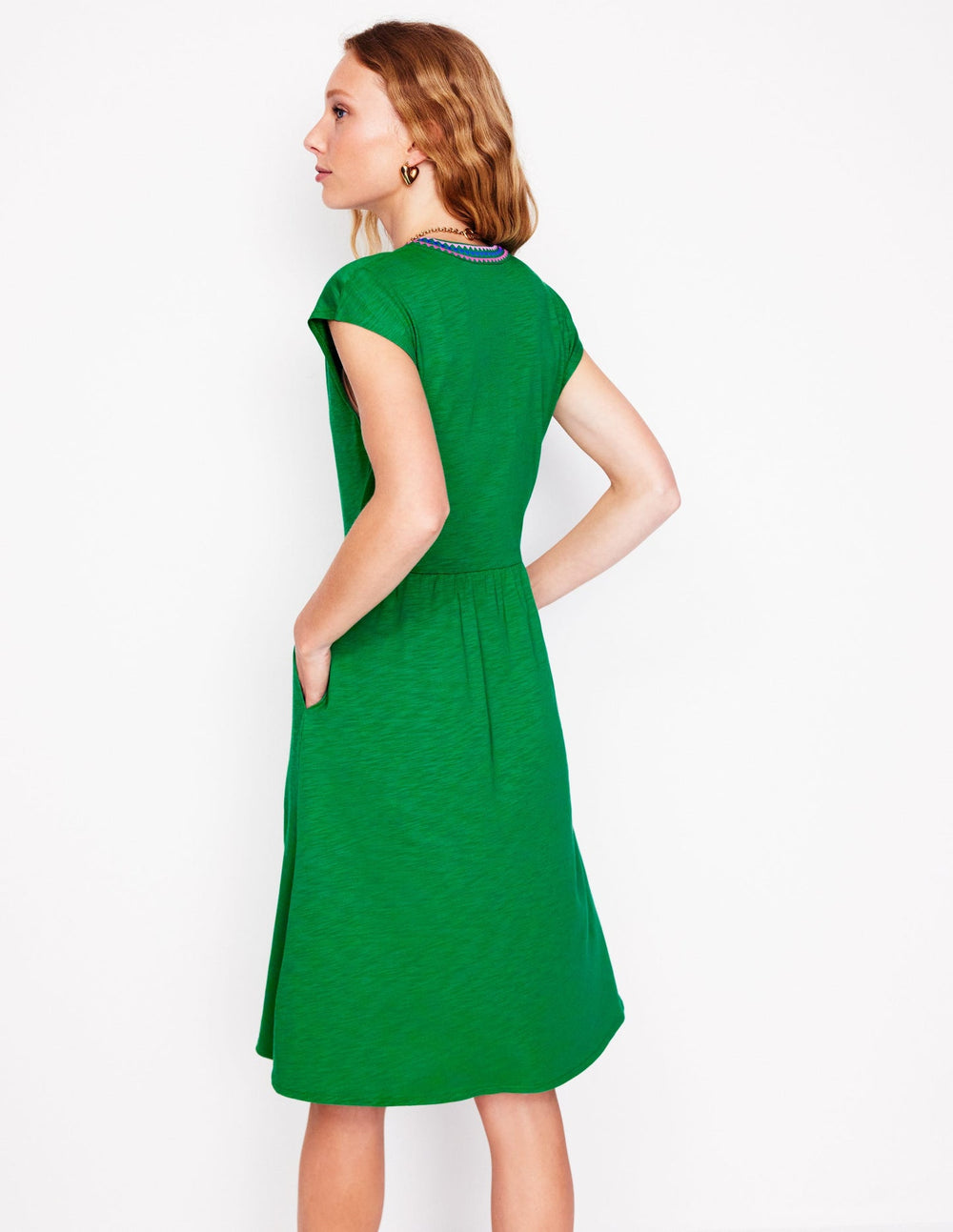 Boden Chloe Embroidered Short Dress - Rich Emerald
