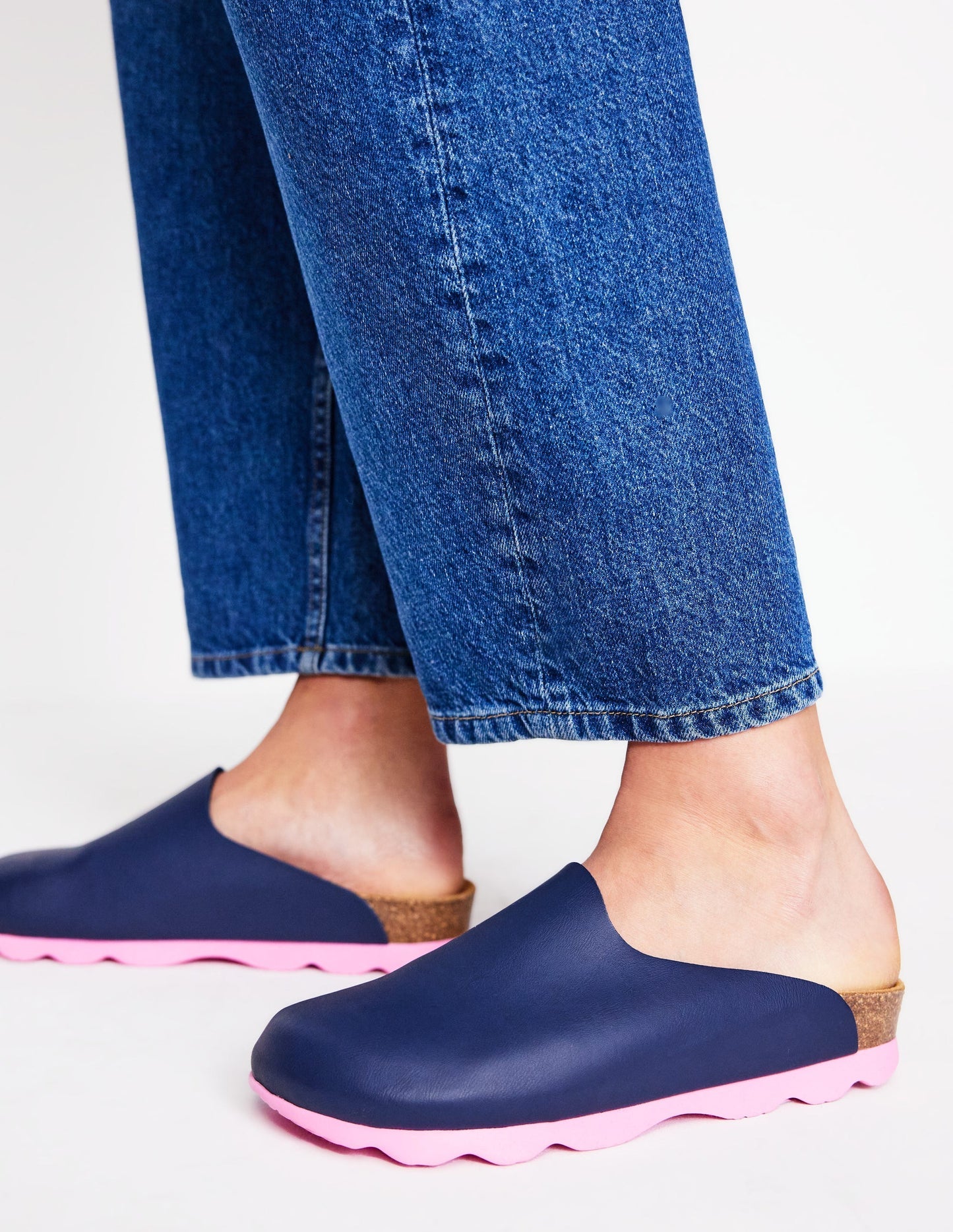 Boden Lyla Colour Block Clogs - Navy/Soft Pink