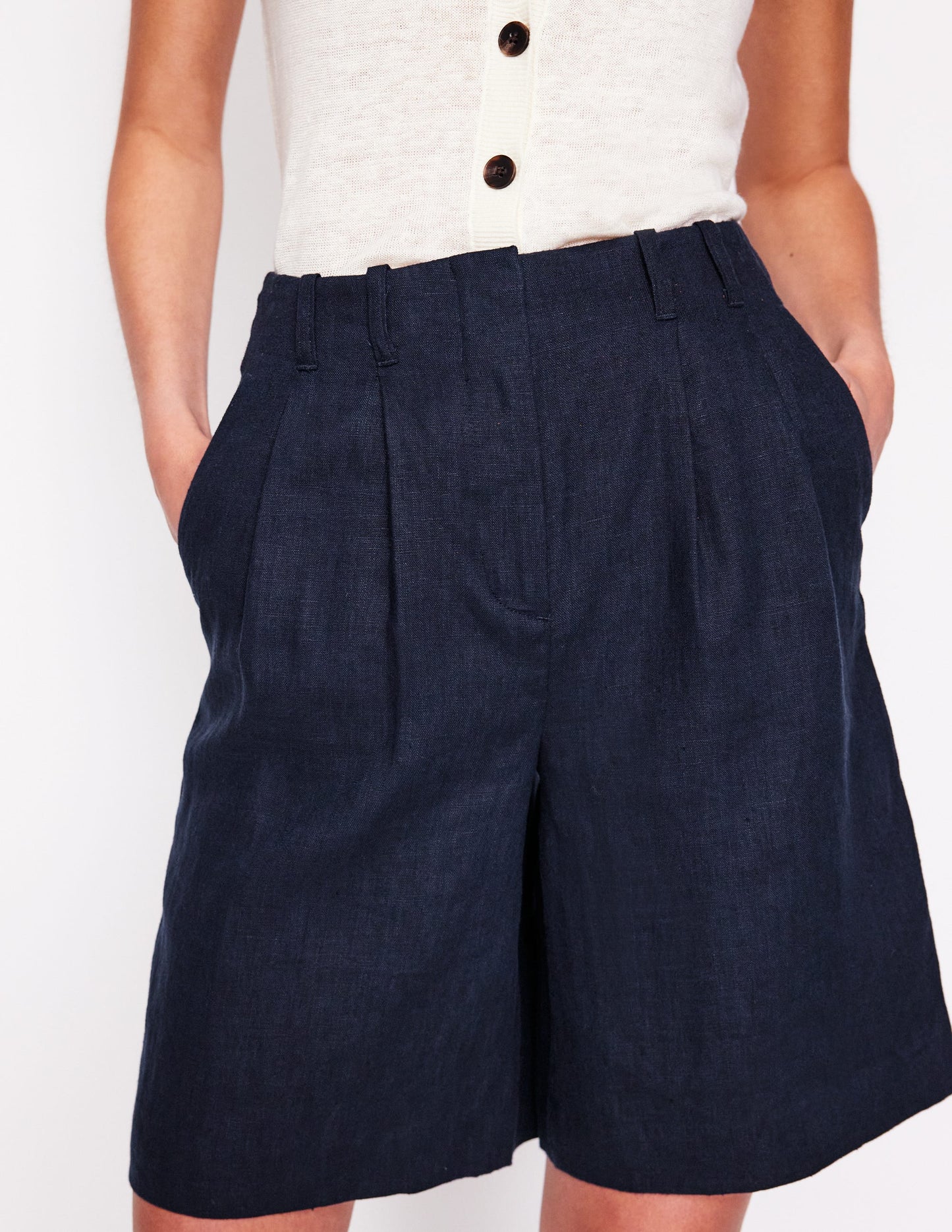 Boden Pleat Linen Wide Leg Shorts - Navy