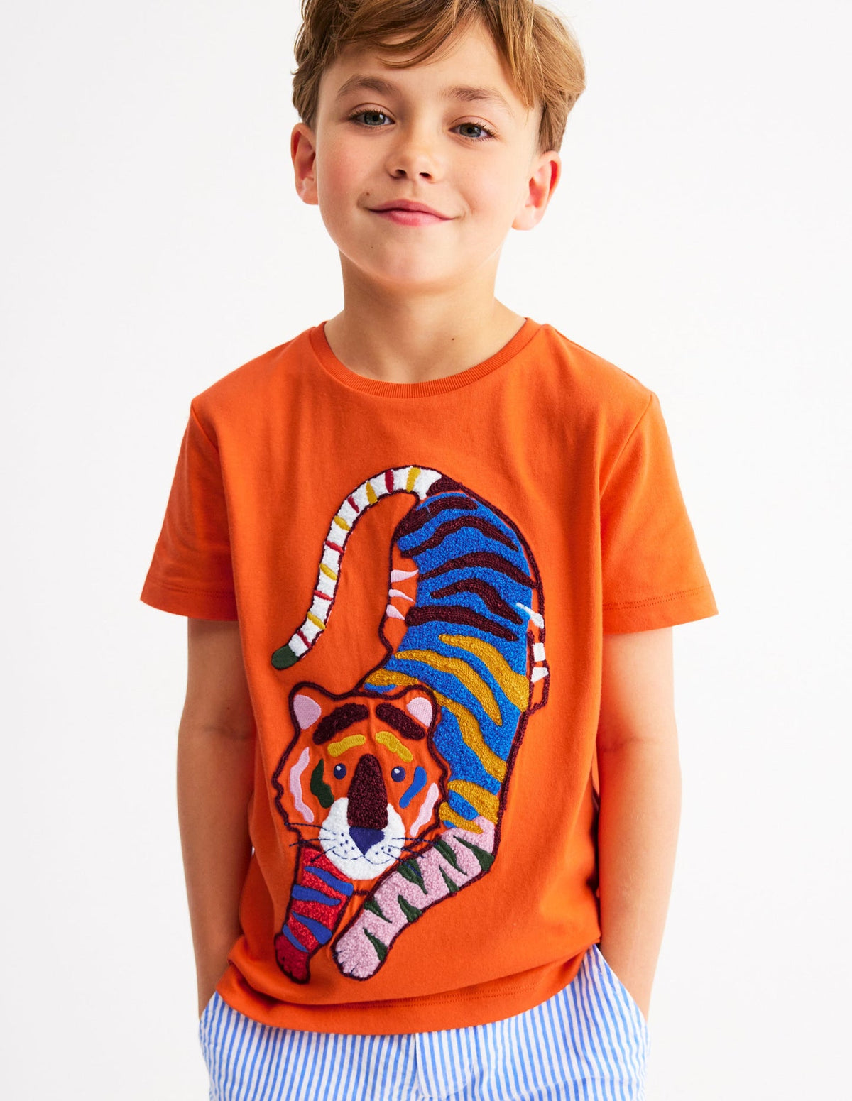 Boden Chain Stitch T-shirt - Hot Coral tiger