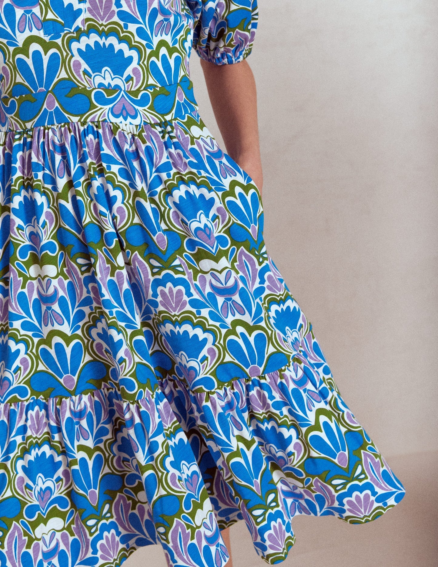 Boden Piper Short Jersey Dress - Kingfisher Blue, Freesia Stamp
