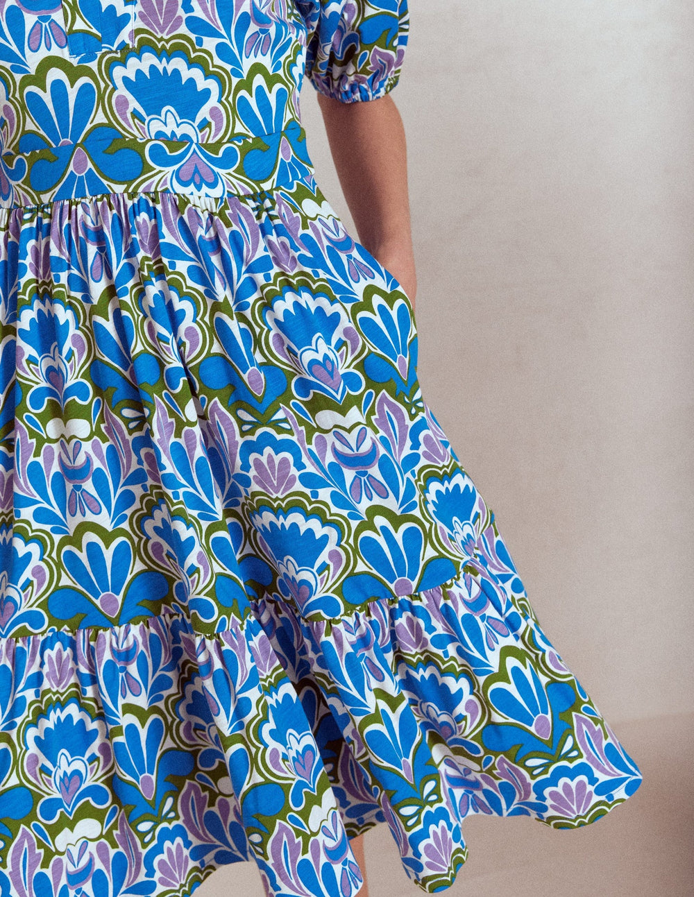 Boden Piper Short Jersey Dress - Kingfisher Blue, Freesia Stamp
