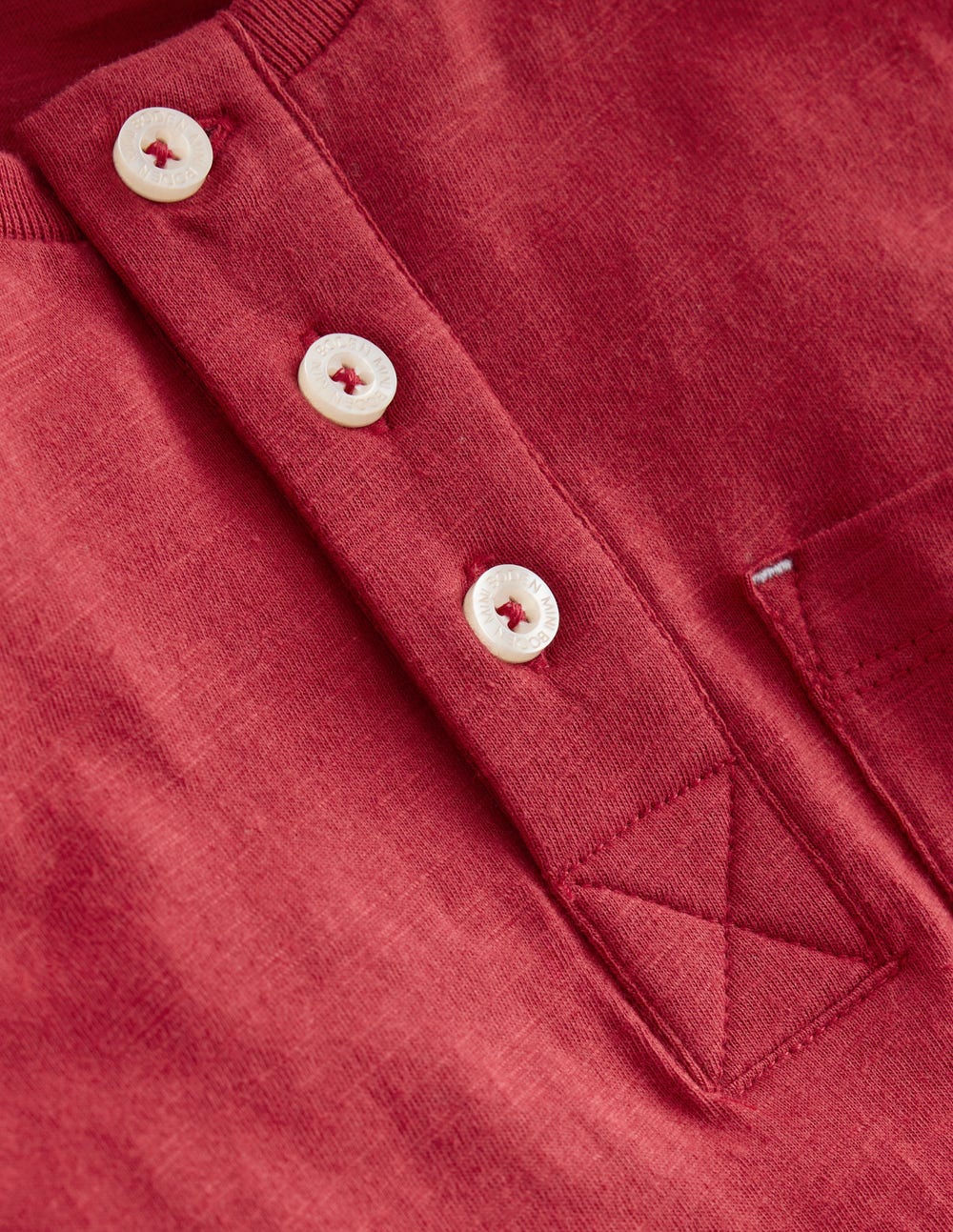 Boden Everyday Henley T-shirt - Pomegranate red