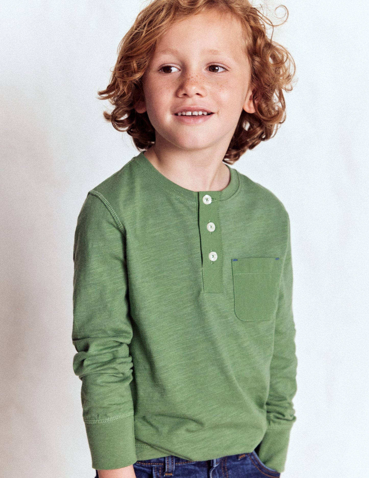 Boden Everyday Henley T-shirt - Newt Green