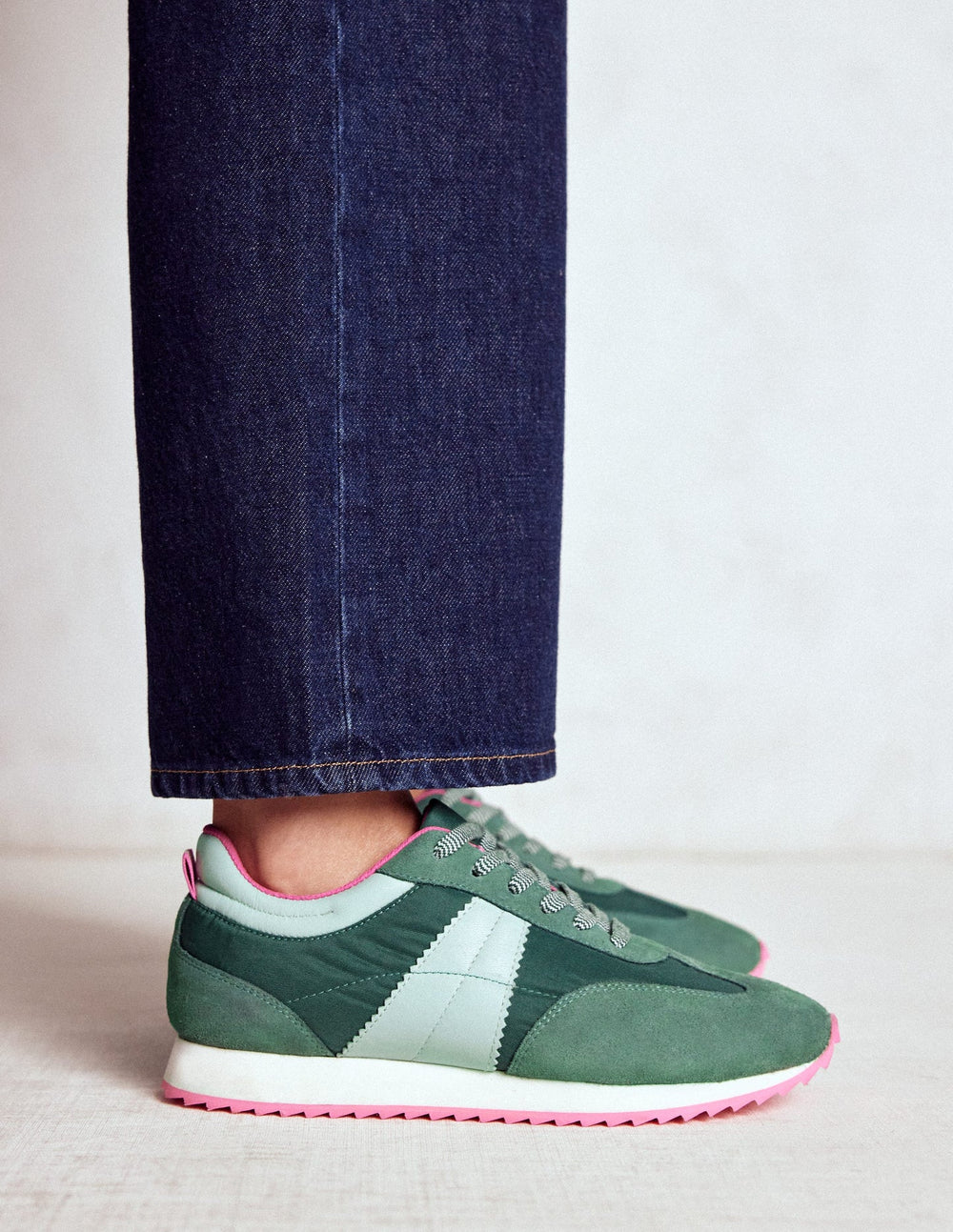 Boden Retro Runner Trainer - Green