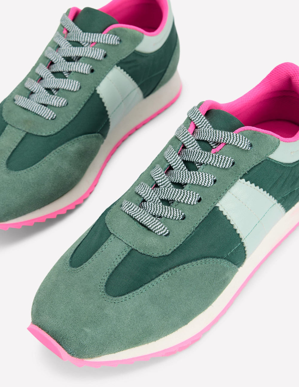 Boden Retro Runner Trainer - Green