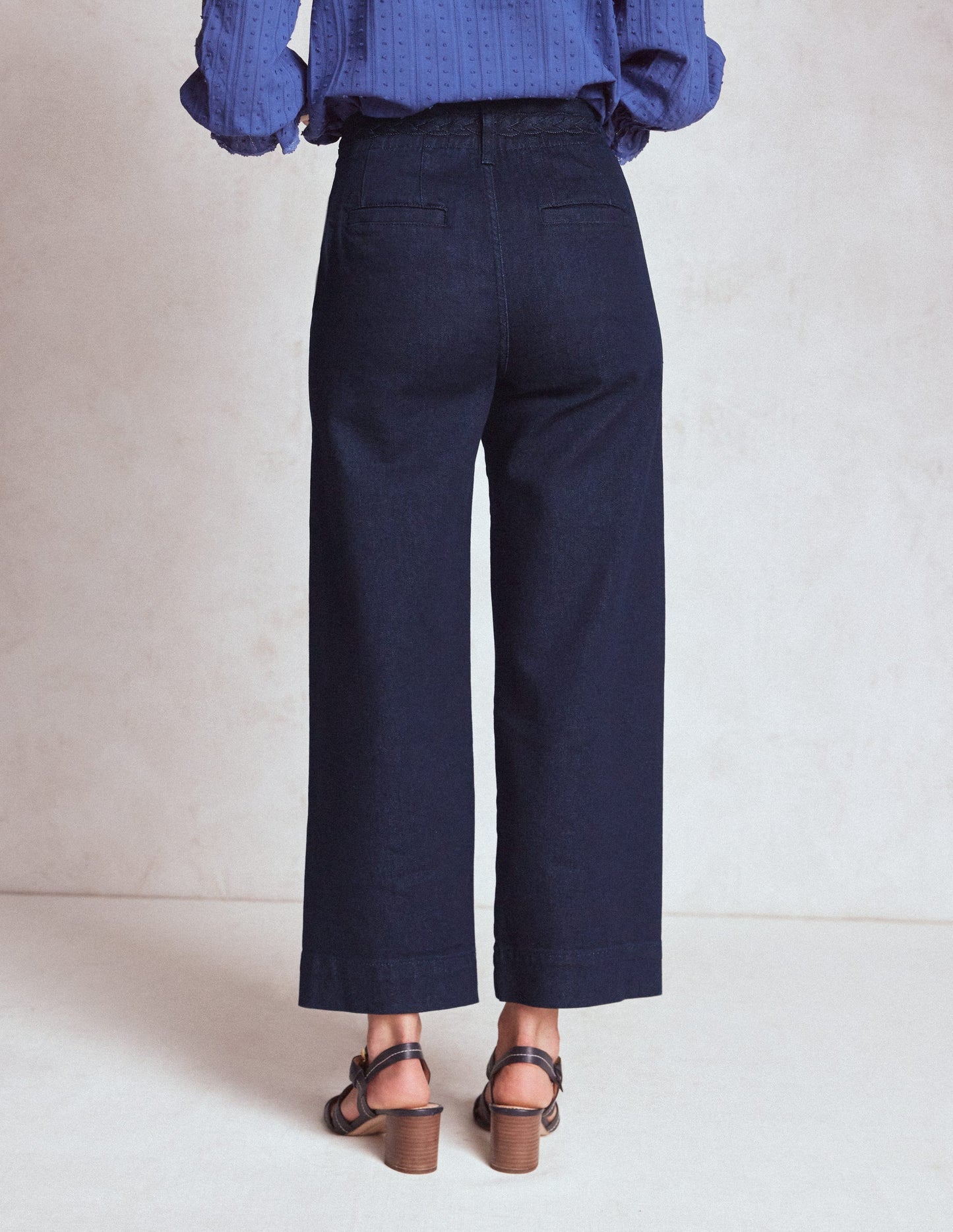 Boden Patch Pocket Cropped Pants - Indigo Braid