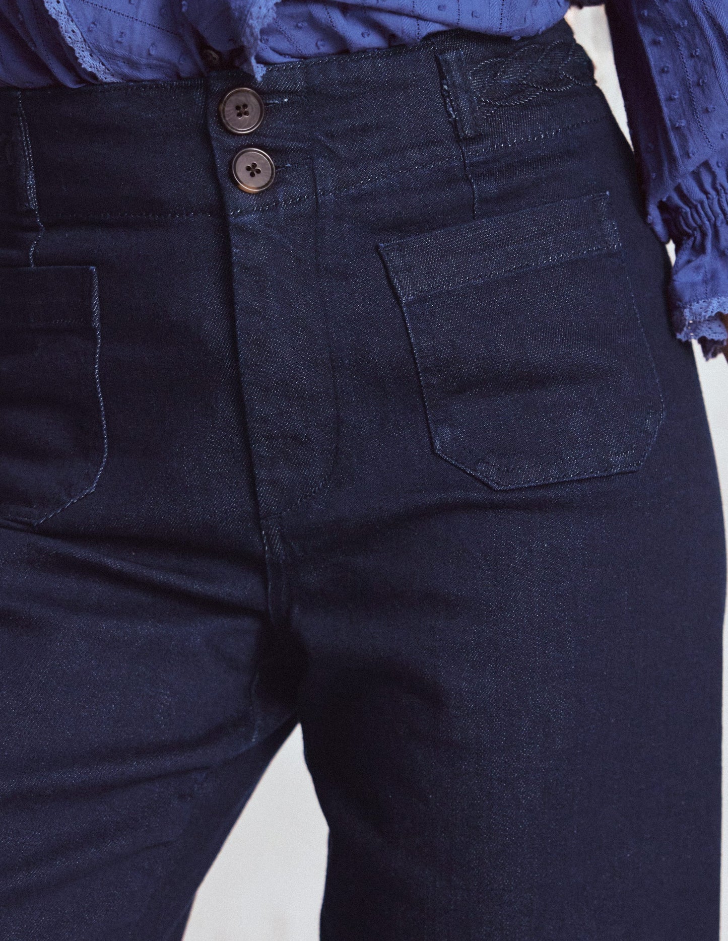 Boden Patch Pocket Cropped Pants - Indigo Braid