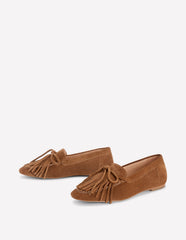 Boden Soft Tassel Deck Shoes - Tan