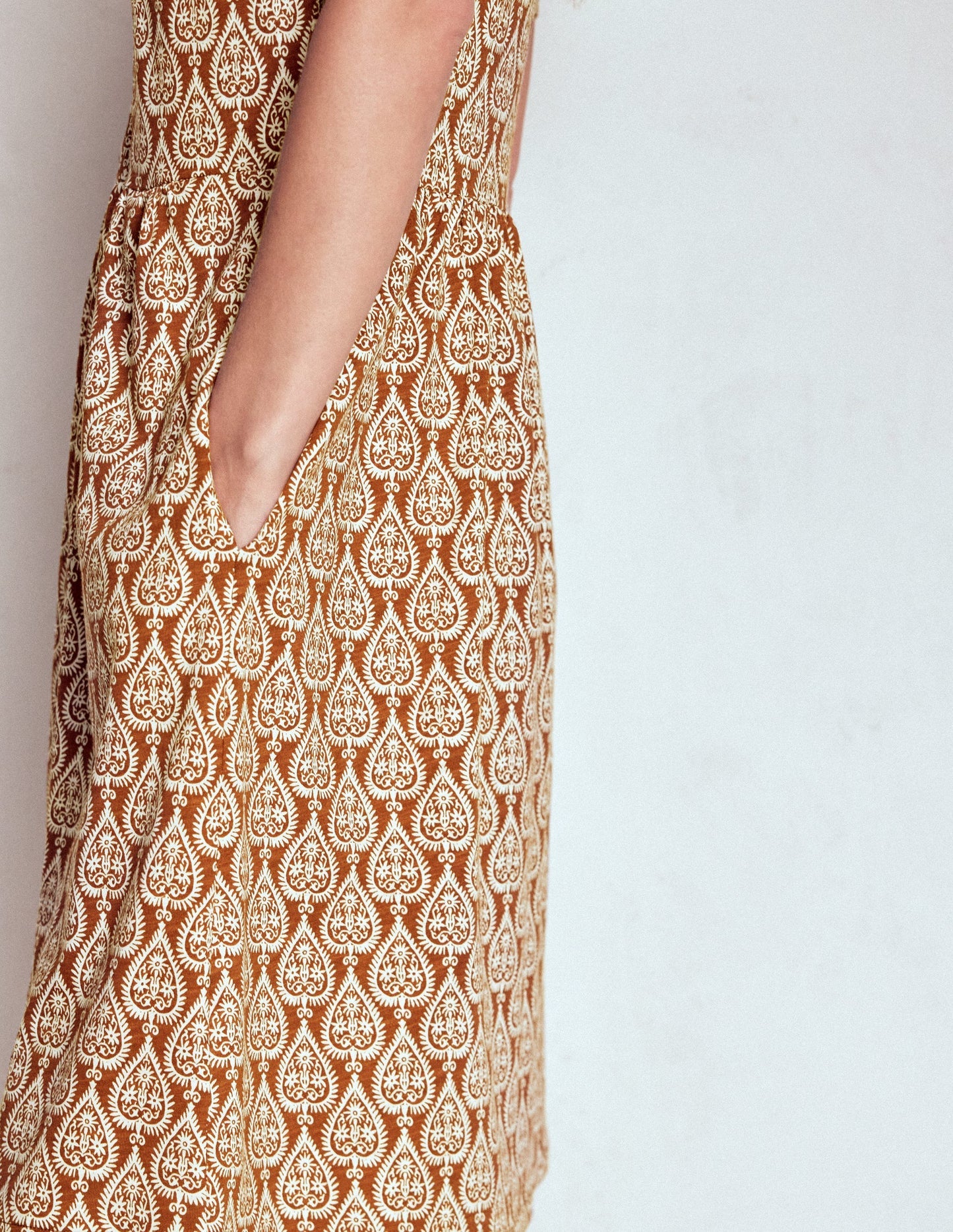 Boden Naomi Short Sleeve Dress - Cognac, Ornate Geo