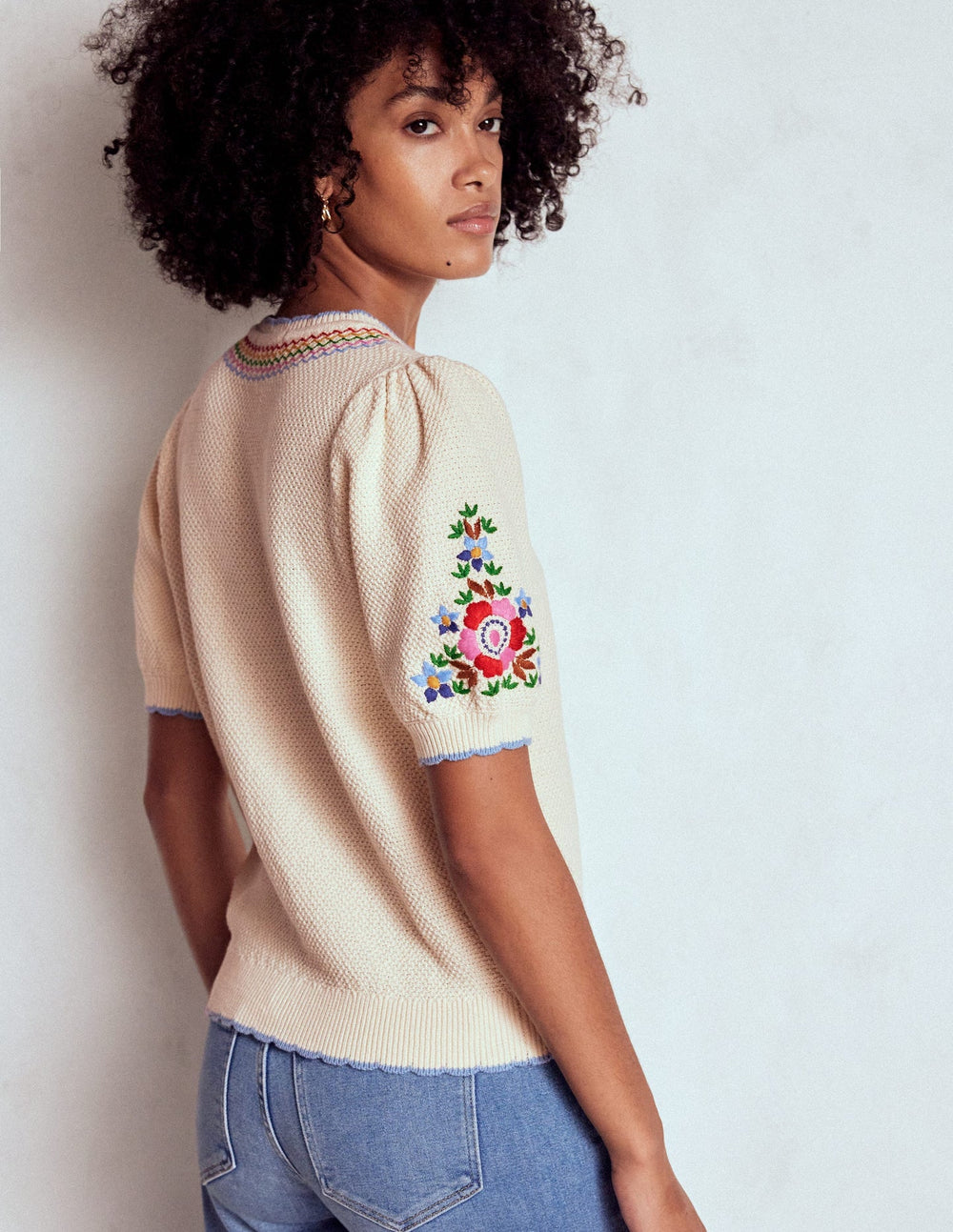 Boden Puff Sleeve Embroidery T-shirt - Warm Ivory