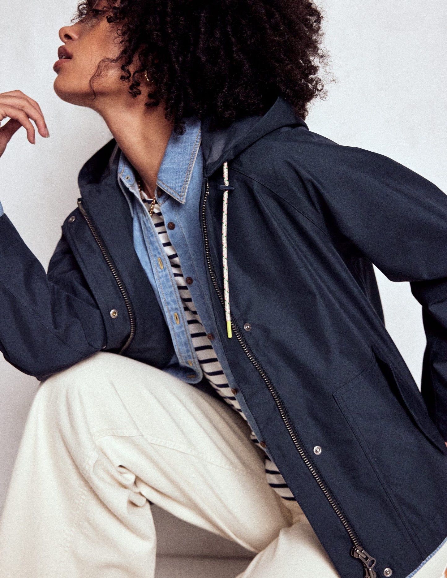 Boden Cropped Rain Mac - Navy