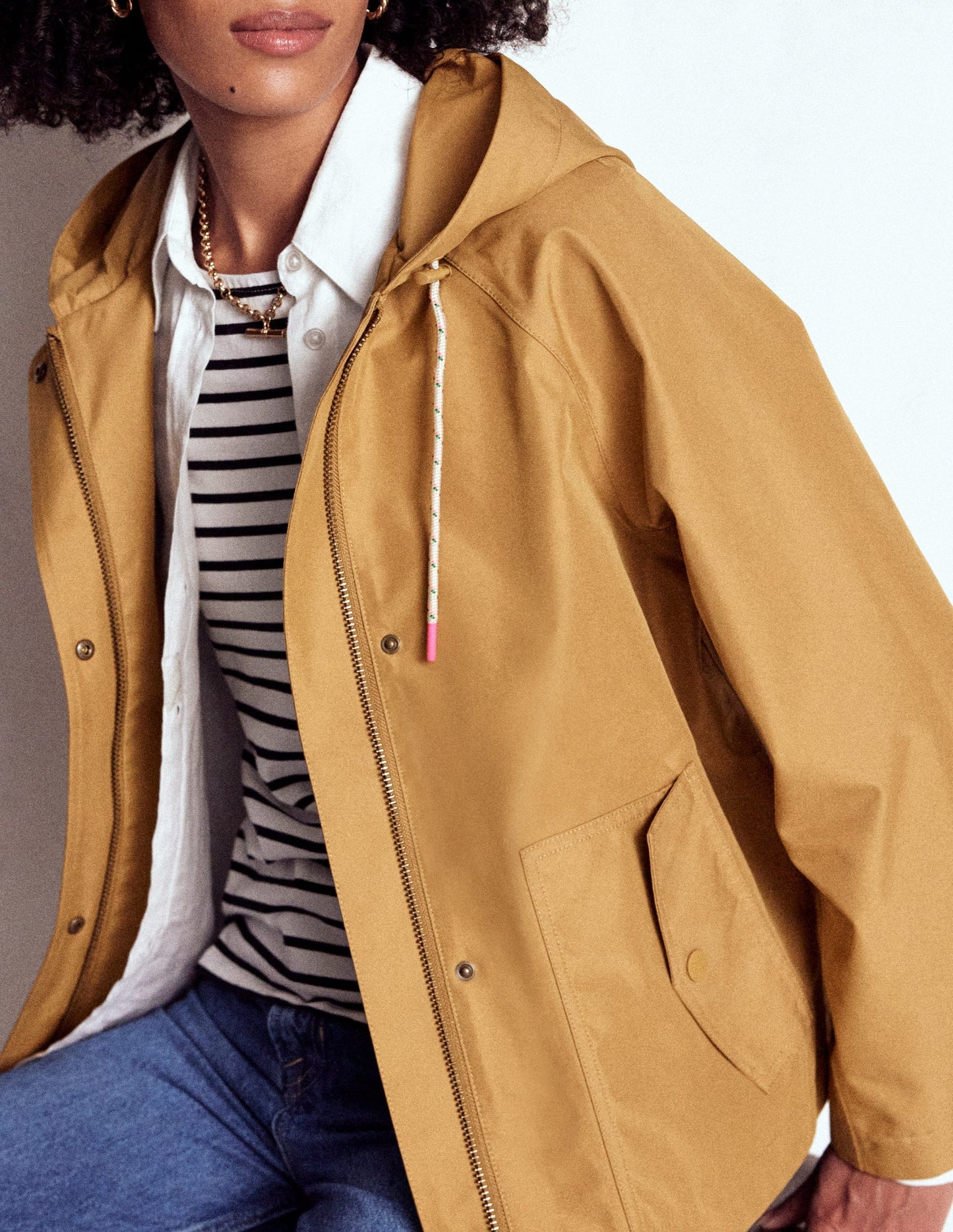 Boden Cropped Rain Mac - Hazelnut Brown