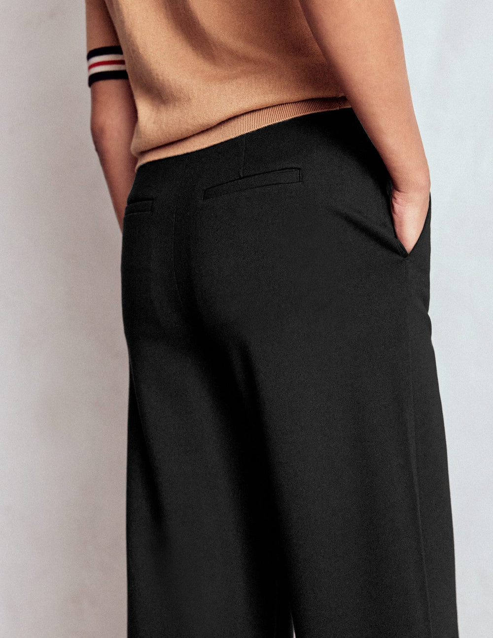Boden Belgravia Ponte Crop Pants - BLACK