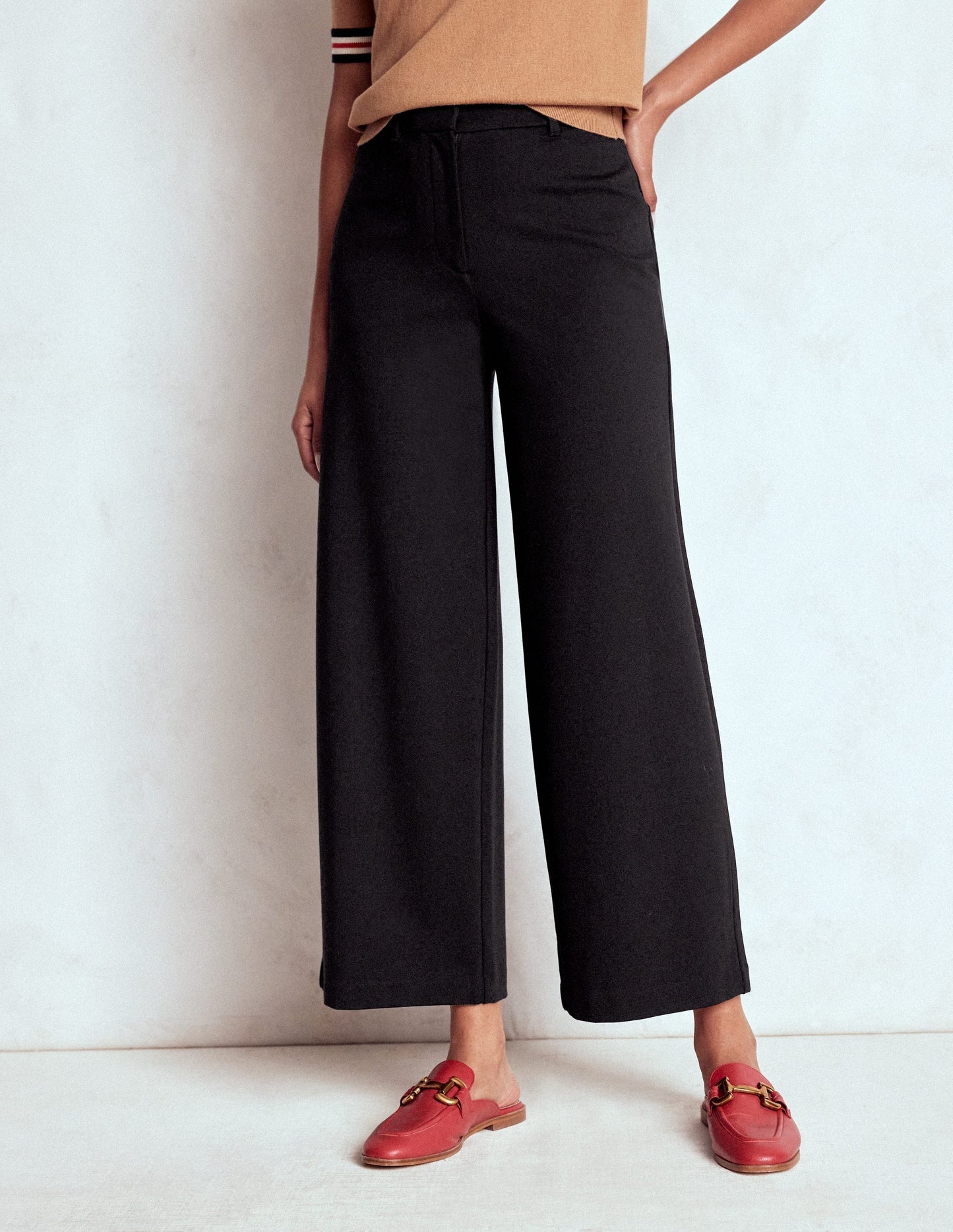 Boden Belgravia Ponte Crop Pants - BLACK