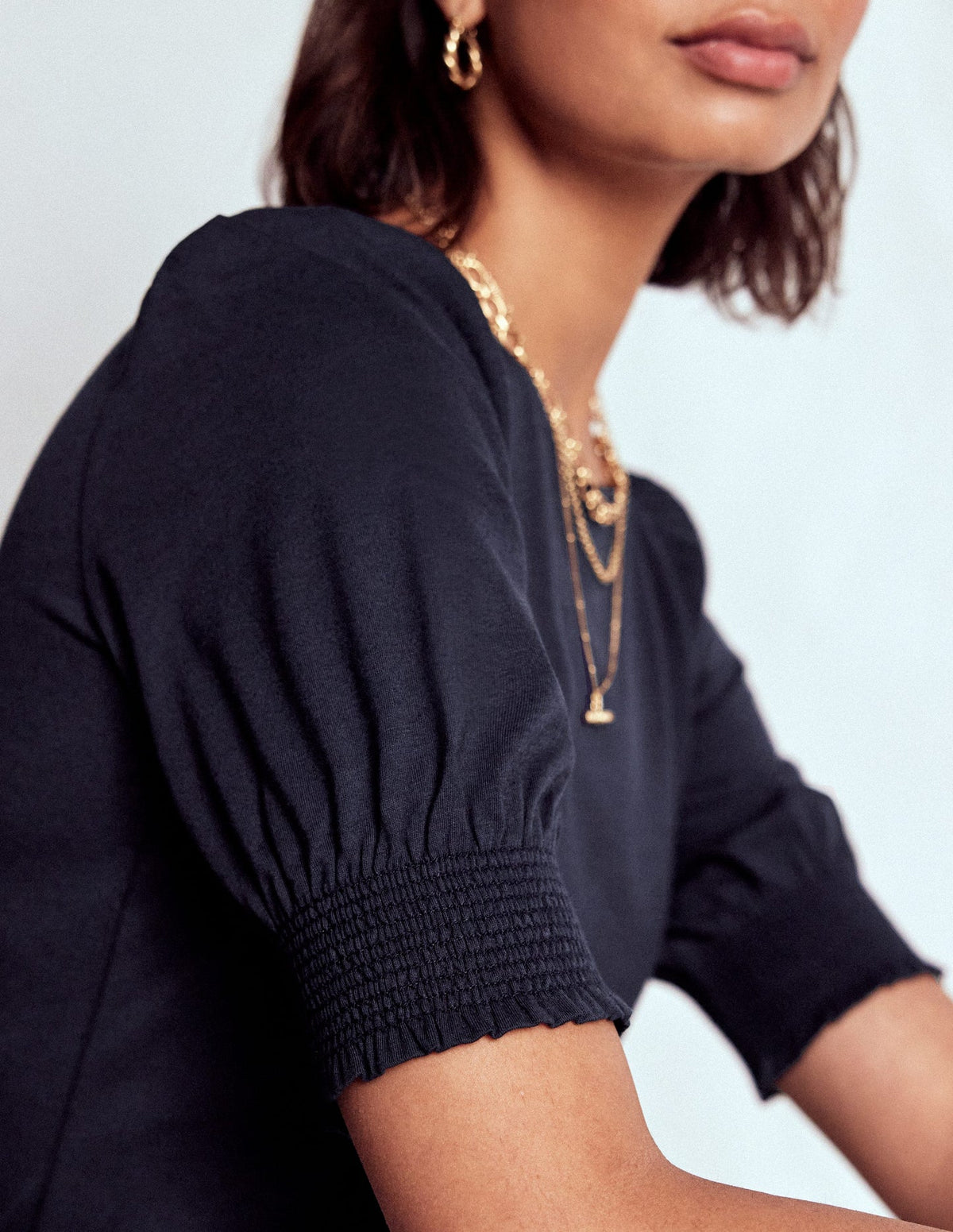 Boden Short Sleeve Smocked Cuff Top - Navy